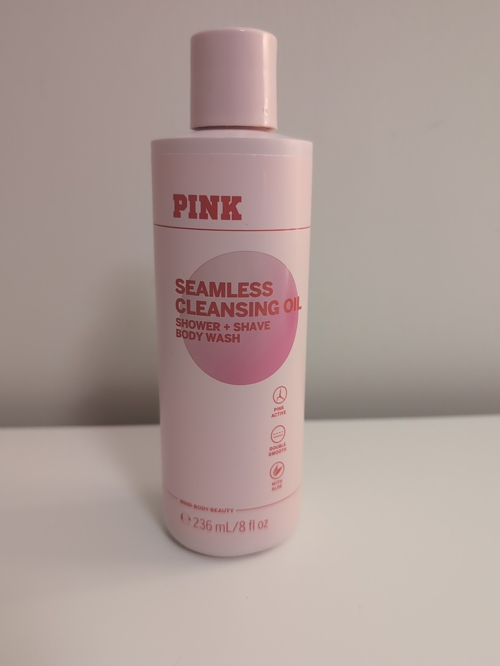 PINK Victoria's Secret Seamless Cleansing Oil Body Wash